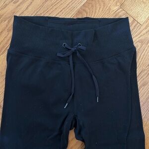 VICTORIA SECRET’S Ribbed Waist Drawstring & ribbed Ankle Leggings